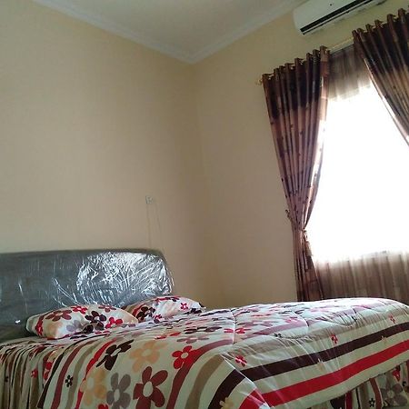 Jasmine Park Guest House เซอมารัง ภายนอก รูปภาพ