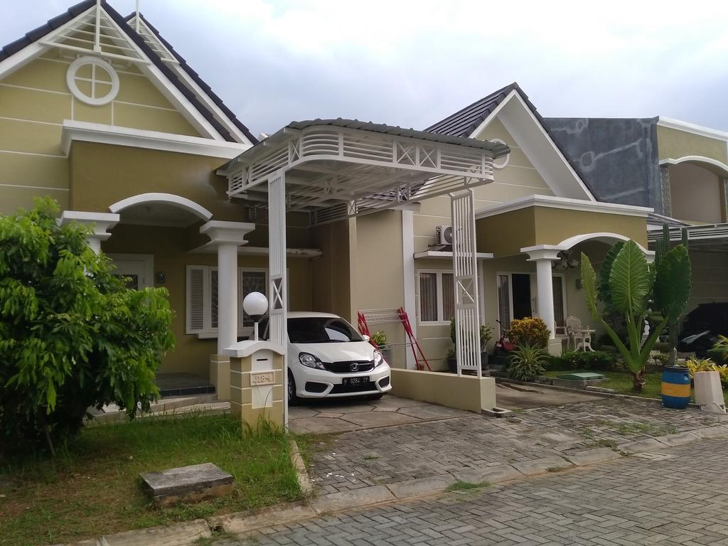 Jasmine Park Guest House เซอมารัง ภายนอก รูปภาพ