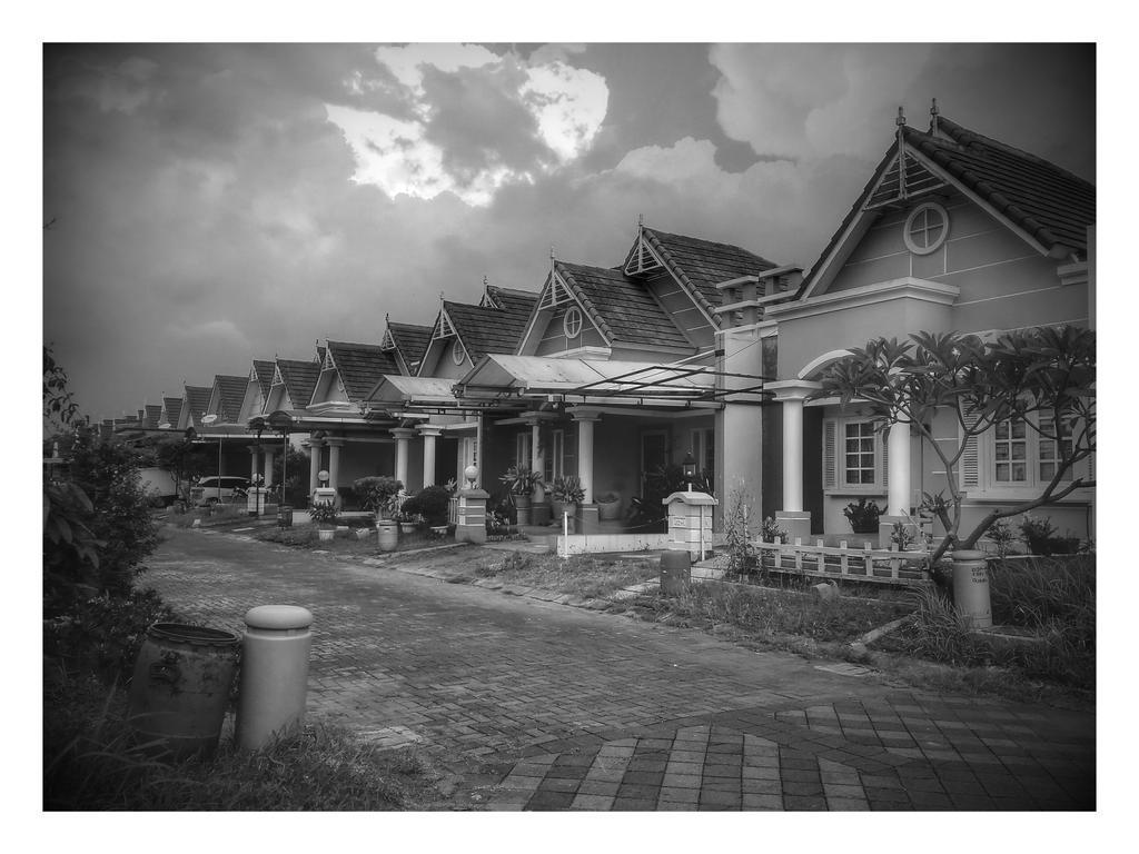 Jasmine Park Guest House เซอมารัง ภายนอก รูปภาพ