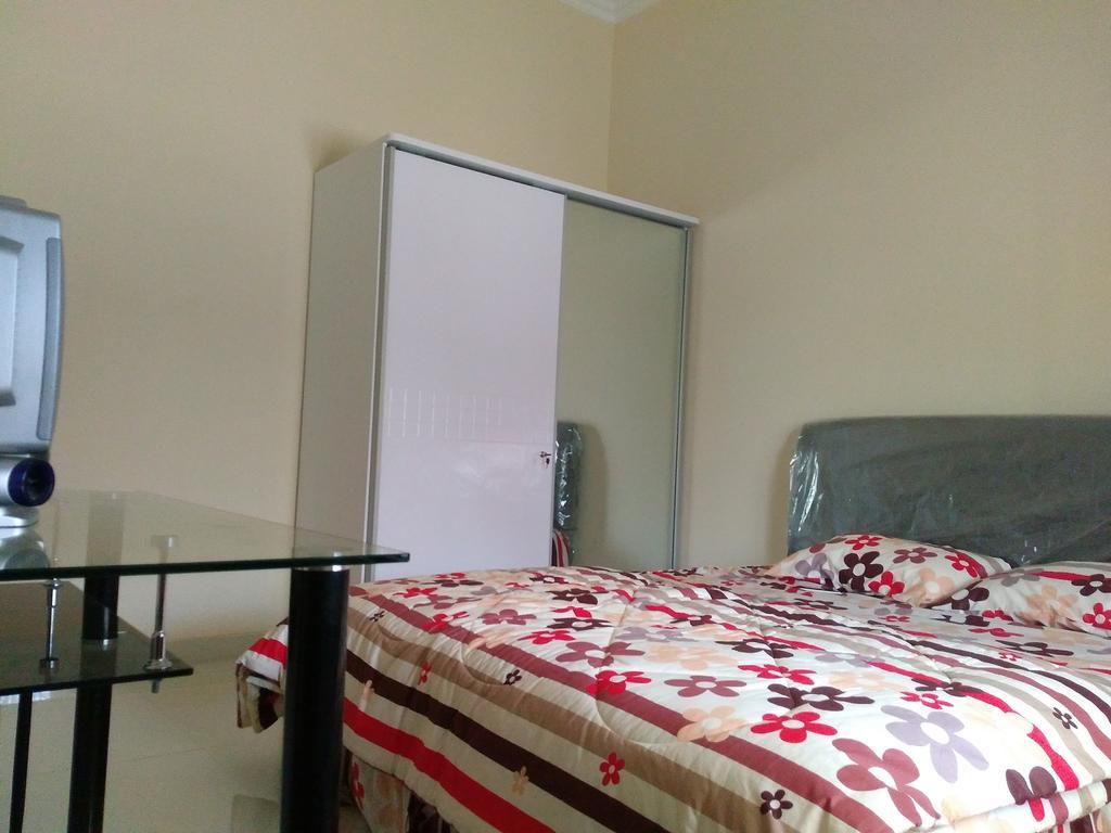 Jasmine Park Guest House เซอมารัง ภายนอก รูปภาพ