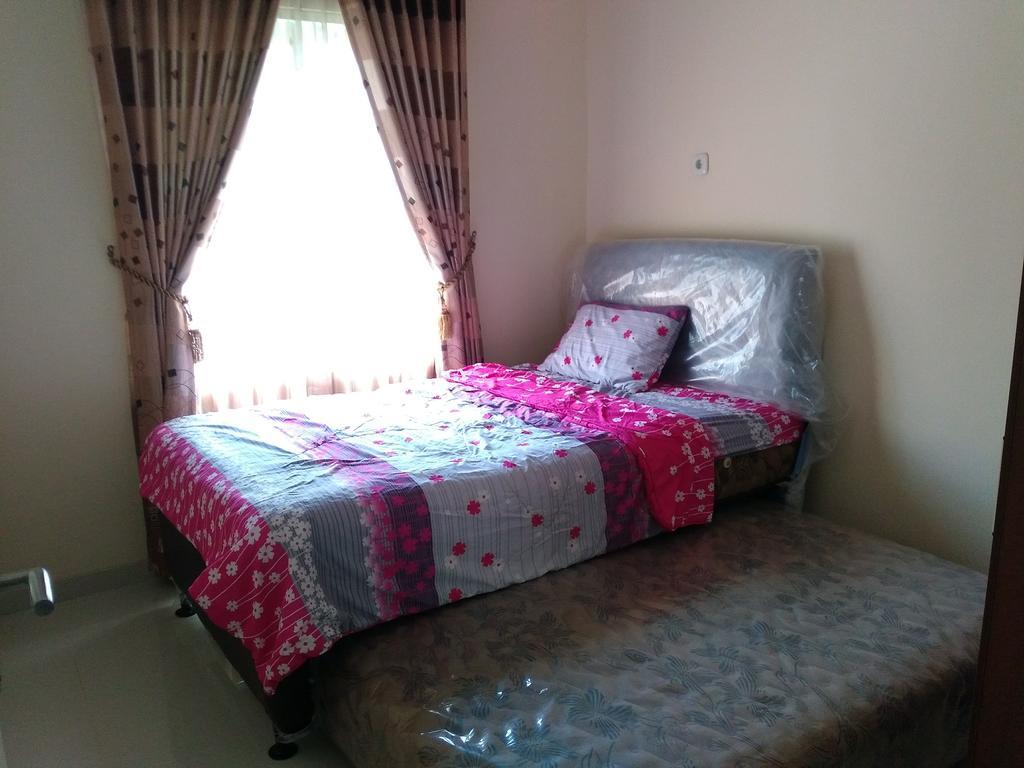 Jasmine Park Guest House เซอมารัง ภายนอก รูปภาพ