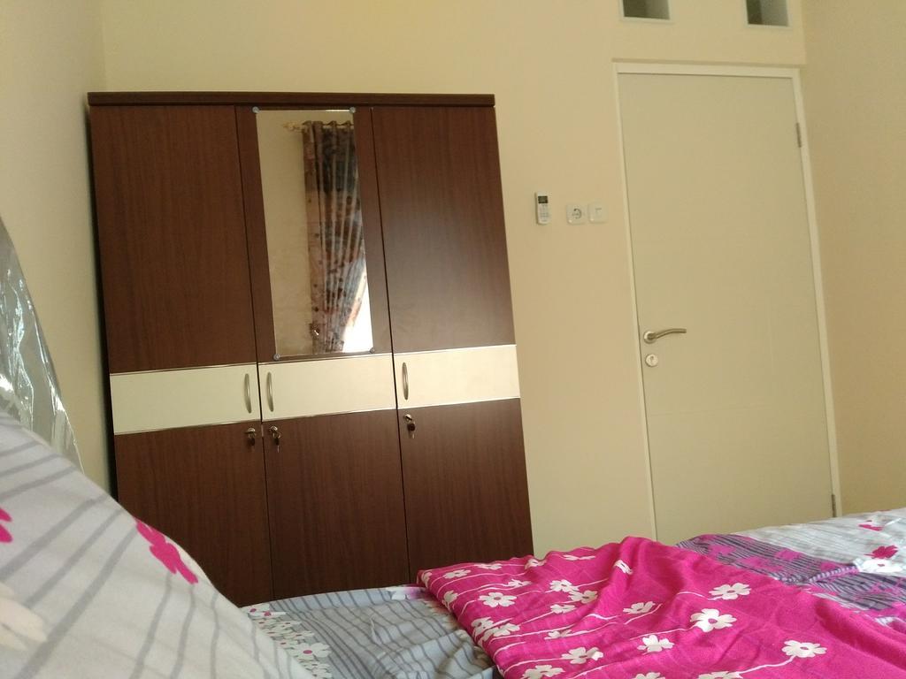 Jasmine Park Guest House เซอมารัง ภายนอก รูปภาพ