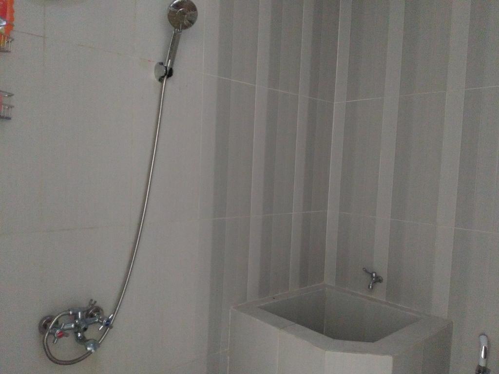 Jasmine Park Guest House เซอมารัง ภายนอก รูปภาพ