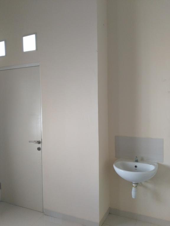 Jasmine Park Guest House เซอมารัง ภายนอก รูปภาพ